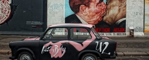 10 Great Escapes Across The Berlin Wall